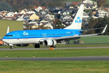 PH-BCB (39443) 2011 Boeing 737-8K2(WL)