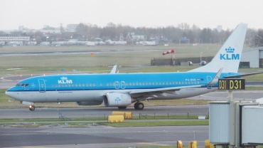 PH-BXK (29598) 2000 Boeing 737-8K2(WL)