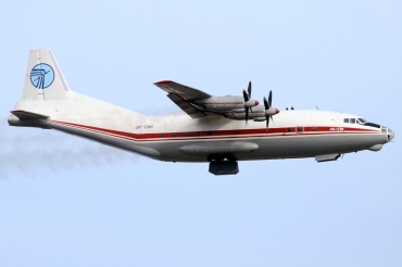 UR-CAH (8345604) 1968 Antonov An-12BK
