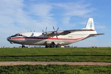 UR-CGW (402410) 1964 Antonov An-12BP
