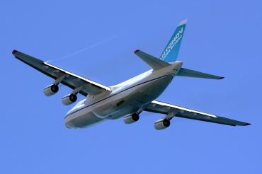 UR-82072 (9773053359136) 1993 Antonov An-124-100