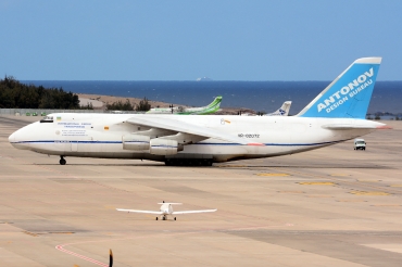 UR-82072 (9773053359136) 1993 Antonov An-124-100