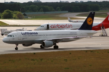 D-AIQH (217) 1991 Airbus A320-211