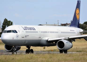 D-AISK (3387) 2008 Airbus A321-231