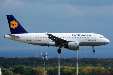 D-AILL (689) 1997 Airbus A319-114