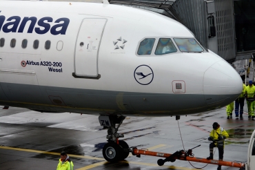 D-AIZW (5694) 2013 Airbus A320-214