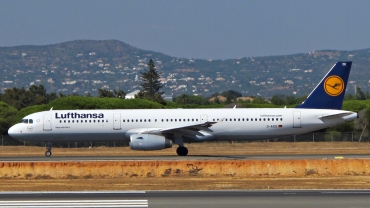 D-AIDE (4607) 2011 Airbus A321-231