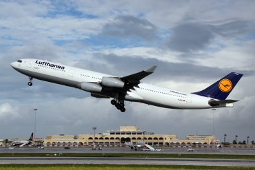 D-AIFC (379) 2000 Airbus A340-313