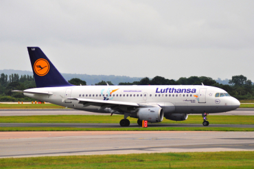 D-AILU (744) 1997 Airbus A319-114