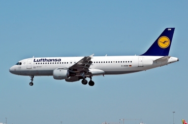 D-AIQW (1367) 2000 Airbus A320-211