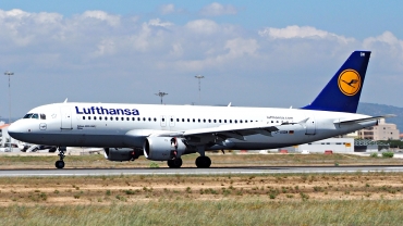 D-AIQW (1367) 2000 Airbus A320-211