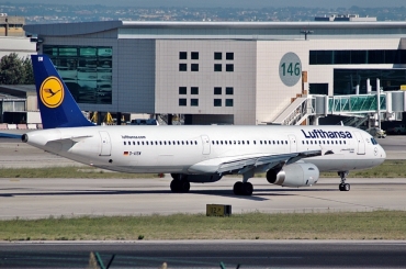 D-AISW (4054) 2009 Airbus A321-231
