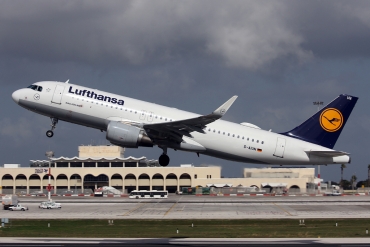 D-AIUN (6549) 2015 Airbus A320-214
