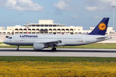 D-AIZJ (4449) 2010 Airbus A320-214