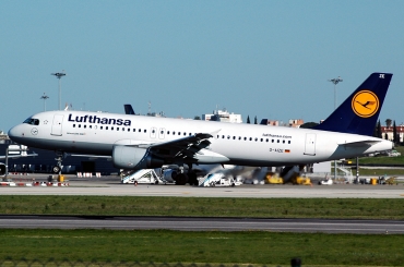 D-AIZE (4261) 2010 Airbus A320-214