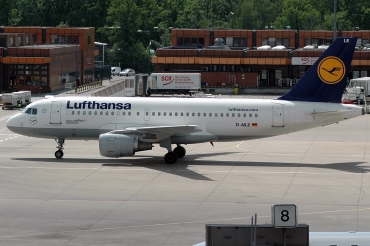 D-AILE, (cn 627), Airbus A319-114