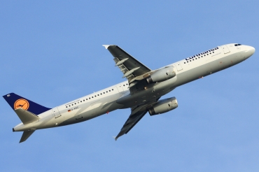 D-AIDC (4560) 2011 Airbus A321-231