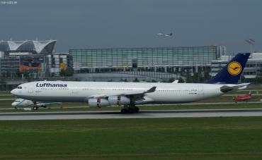 D-AIFF (447) 2001 Airbus A340-313