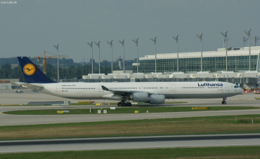 D-AIHF (543) 2004 Airbus A340-642