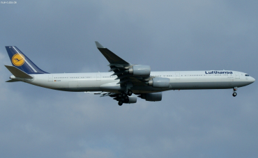 D-AIHI (569) 2004 Airbus A340-642