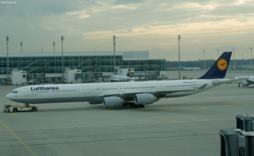D-AIHU (848) 2008 Airbus A340-642