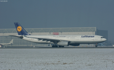 D-AIKB (576) 2004 Airbus A330-343