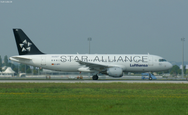 D-AIPC (071) 1989 Airbus A320-211