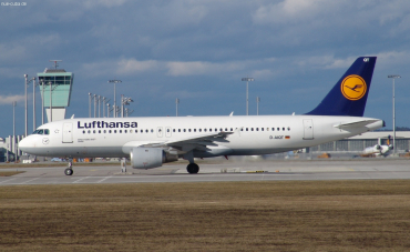 D-AIQT (1337) 2000 Airbus A320-211