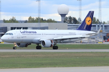 D-AIZP (5487) 2013 Airbus A320-214(WL)
