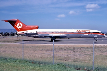 VH-RMP (cn 22068) Boeing 727-277