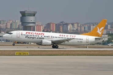 TC-APD (29107) 1998 Boeing 737-42R