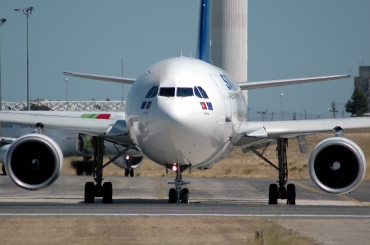 CS-TGU (571) 1991 Airbus A310-304