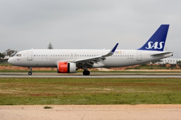 LN-RGL (729) 2016 Airbus A320-251N