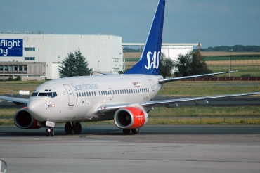 LN-RPW (28289) 1998 Boeing 737-683