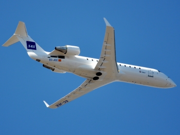 EC-JEE (cn 7989) Bombardier CRJ200ER