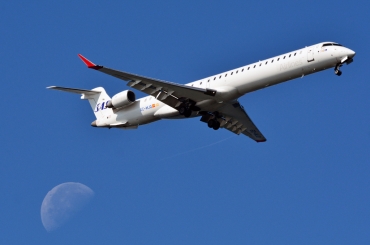 EC-MJQ (cn 19047) Bombardier CRJ-1000