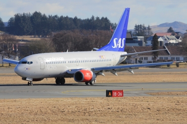 LN-RRM (28314) 1999 Boeing 737-783