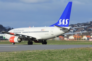 LN-RPE (28306) 1999 Boeing 737-683