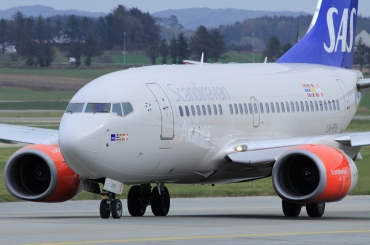 LN-RPB (28294) 1998 Boeing 737-683