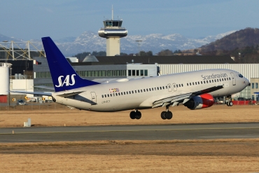 LN-RCY (28324) 2001 Boeing 737-883