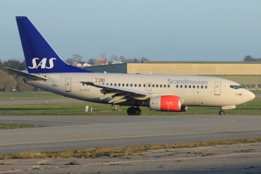 LN-RPS (28298) 1999 Boeing 737-683