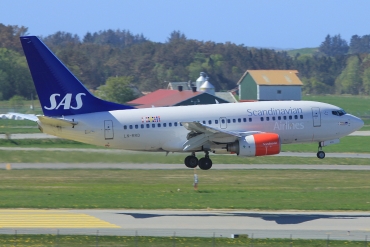 LN-RRD (28301) 1999 Boeing 737-683