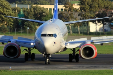 SE-DNX (28304) 1999 Boeing 737-683