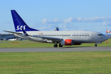 SE-RJR (33420) 2004 Boeing 737-76N(WL)