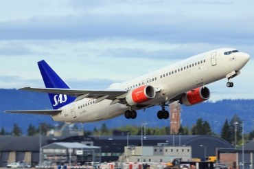 LN-RRS (28325) 2001 Boeing 737-883