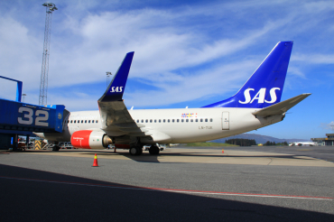 LN-TUK (26096) 2001 Boeing 737-705(WL)