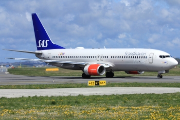 LN-RCY (28324) 2001 Boeing 737-883