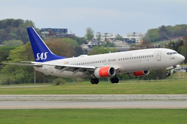 LN-RRS (28325) 2001 Boeing 737-883