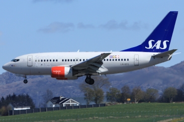 LN-RPX (28291) 1998 Boeing 737-683