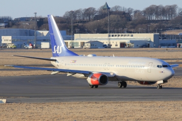 LN-RRS (28325) 2001 Boeing 737-883